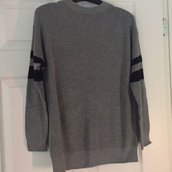 American Eagle sweater - Picture 3 of 4